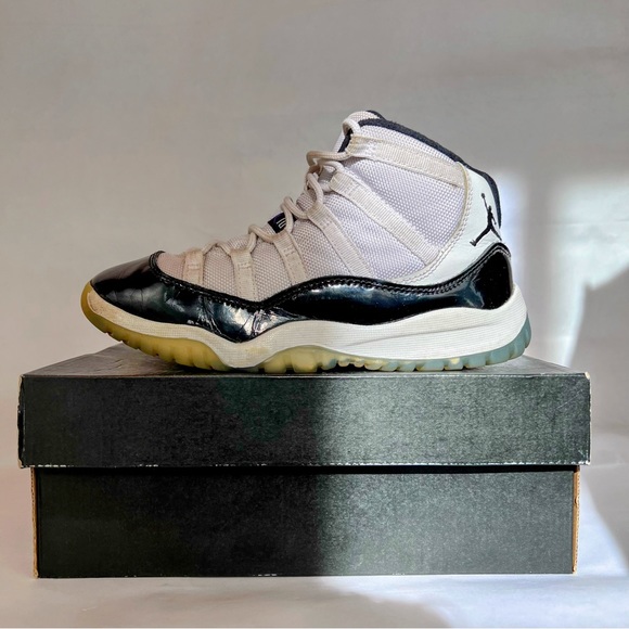 Jordan 8 Retro - Picture 2 of 9